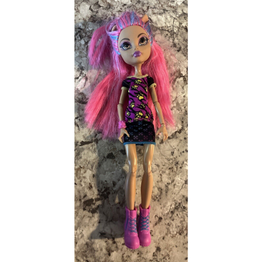 Monster High Howleen Wolf‎ Creepateria Doll 2011 Mattel-Complete Outfit- GUC